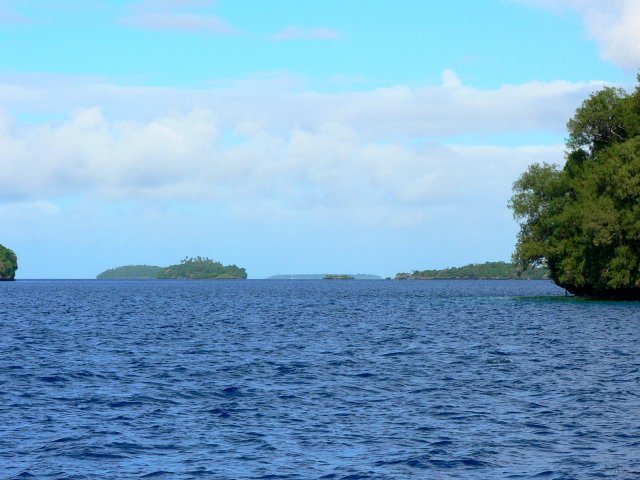 81- Le labyrinthe des iles de l'archipel Vava'u 